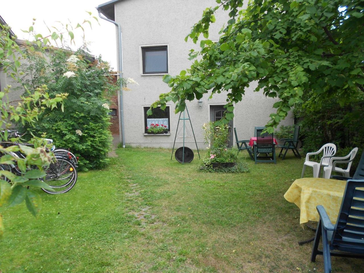 Ute Simdorn Apartment *